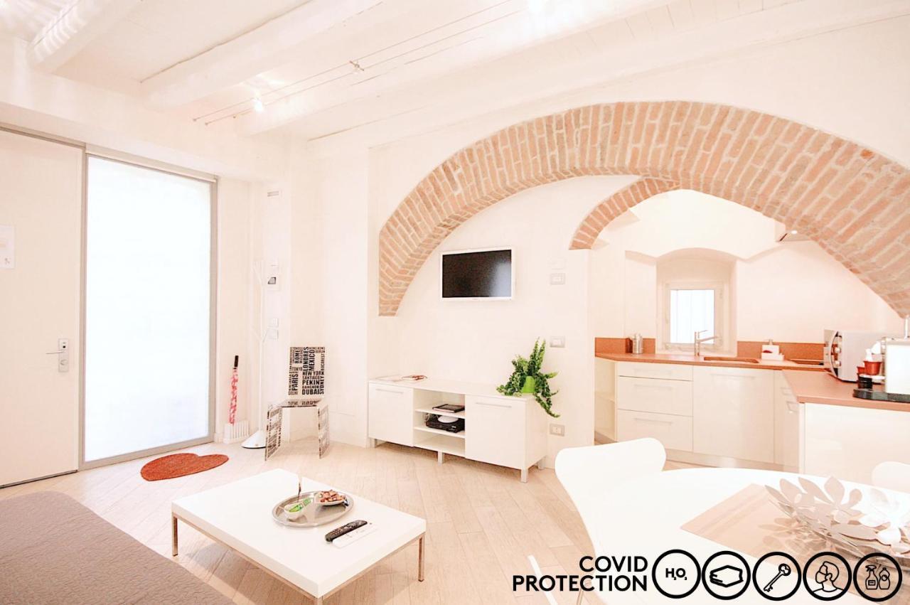 Le Nuove Cadreghe Apartments Verona Bagian luar foto