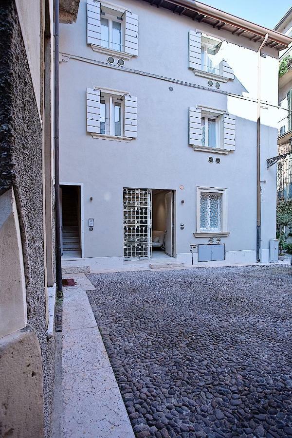 Le Nuove Cadreghe Apartments Verona Bagian luar foto