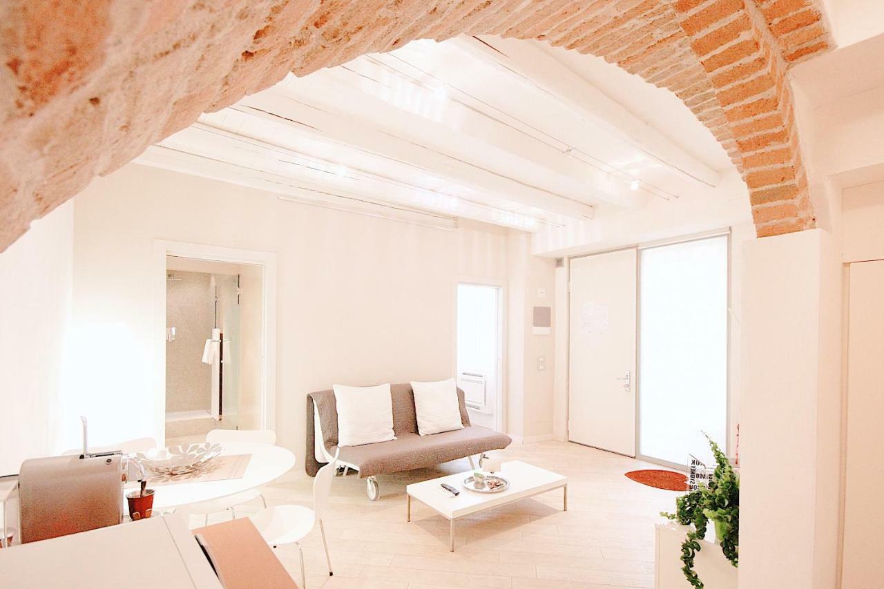 Le Nuove Cadreghe Apartments Verona Bagian luar foto