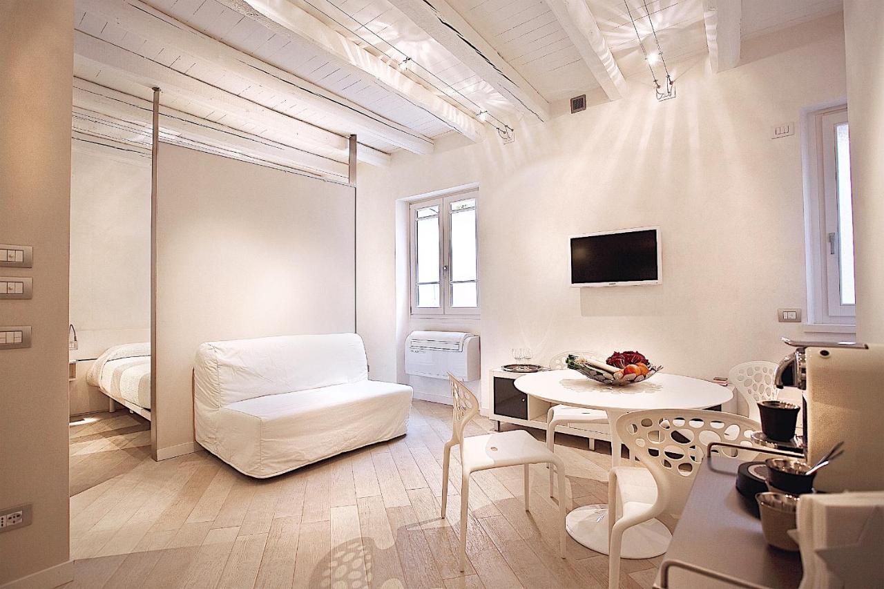 Le Nuove Cadreghe Apartments Verona Bagian luar foto