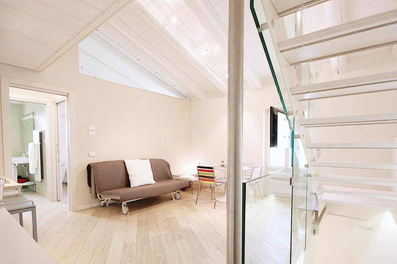 Le Nuove Cadreghe Apartments Verona Bagian luar foto